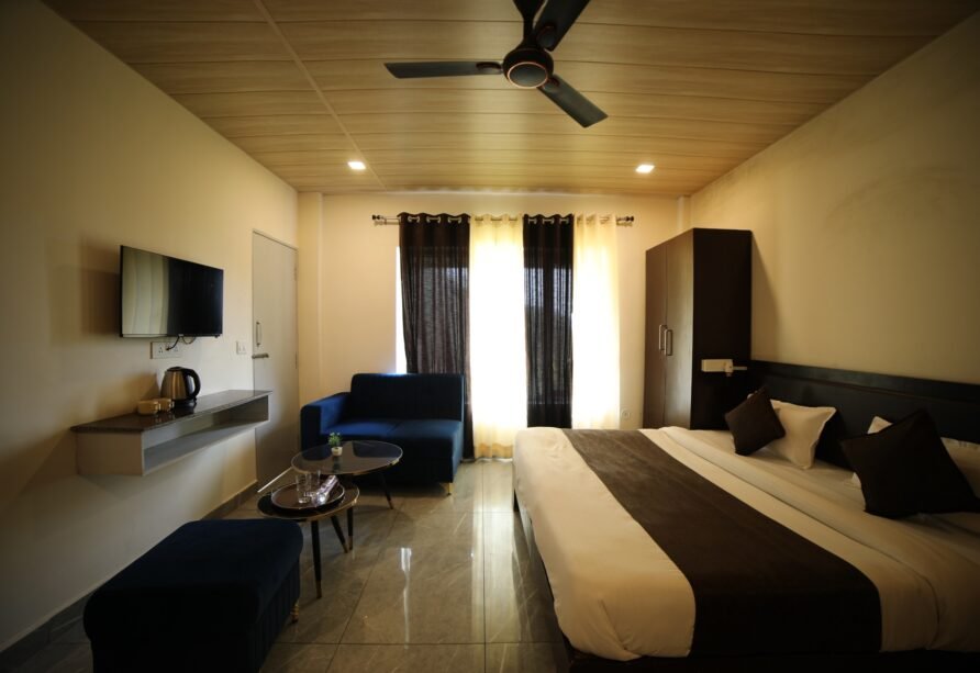 Deluxe Room 1
